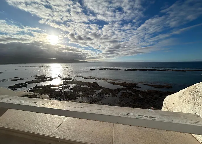 Moderno Estudio Con Terraza En Canteras アパート